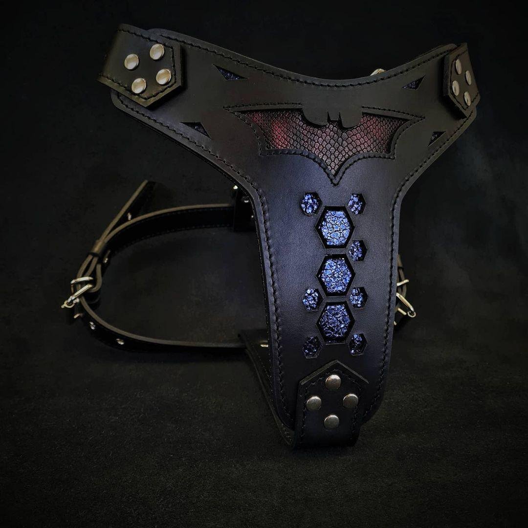 bestia.collars_194870584_106058894932677_6770864411805514799_n.jpg BATDOG HARNESS - Image 1