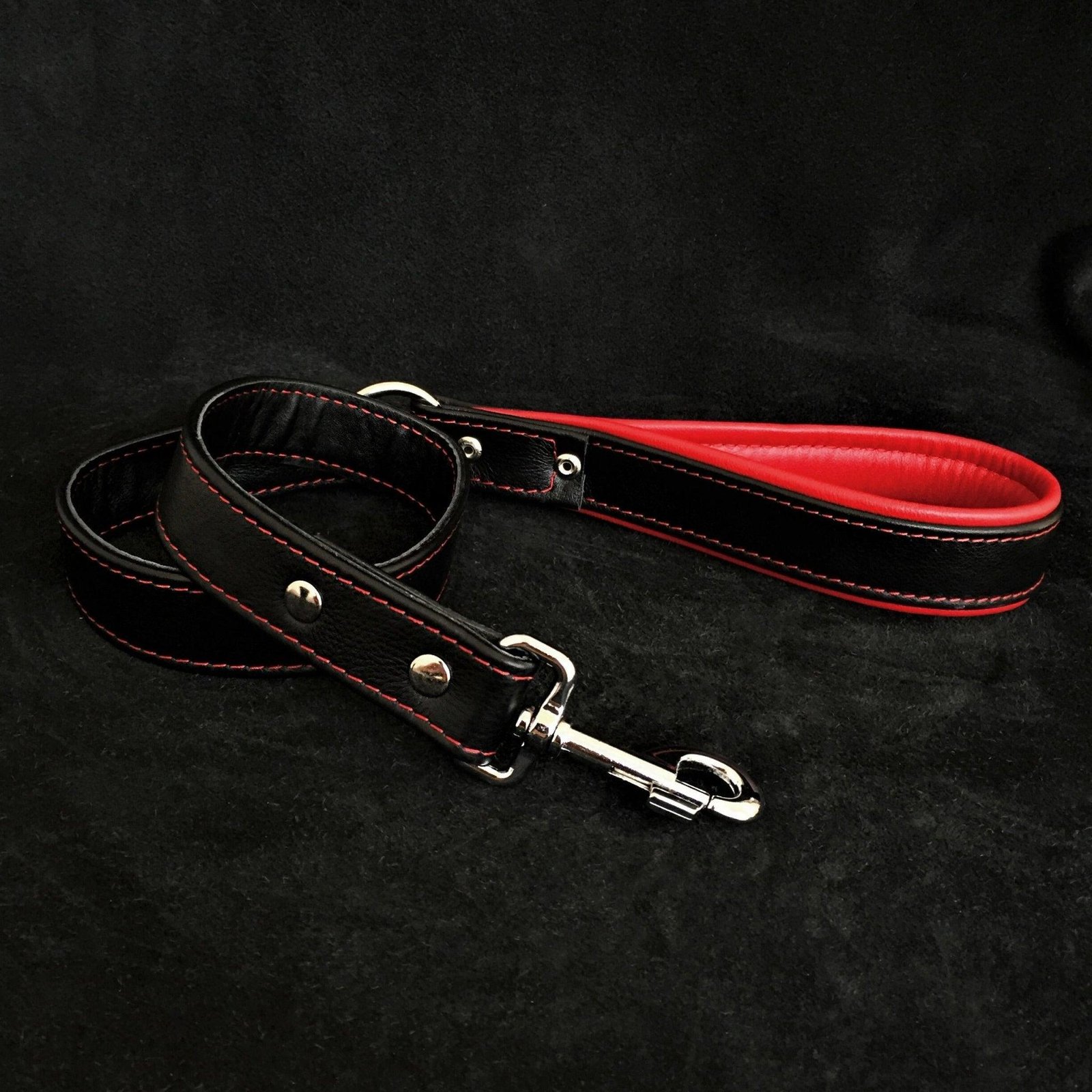 black-soft-leather-dog-leash-763183.jpg Black soft leather dog leash - Image 1
