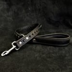 Black studded leash - Image 2