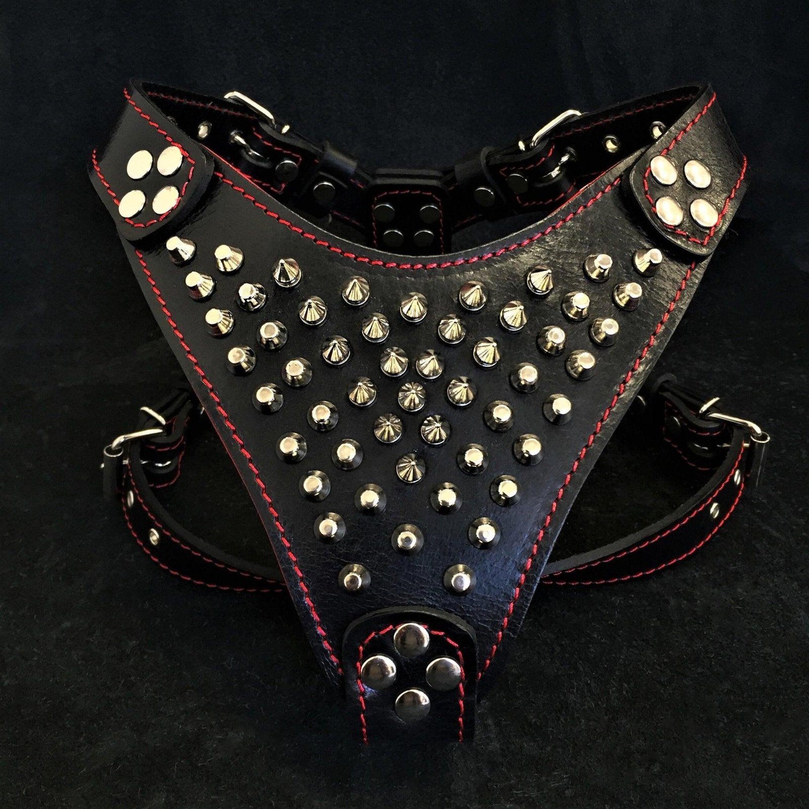 frenchie-studded-leather-harness-small-to-medium-size-301258.jpg ''Frenchie'' studded leather harness Small to Medium Size - Image 1