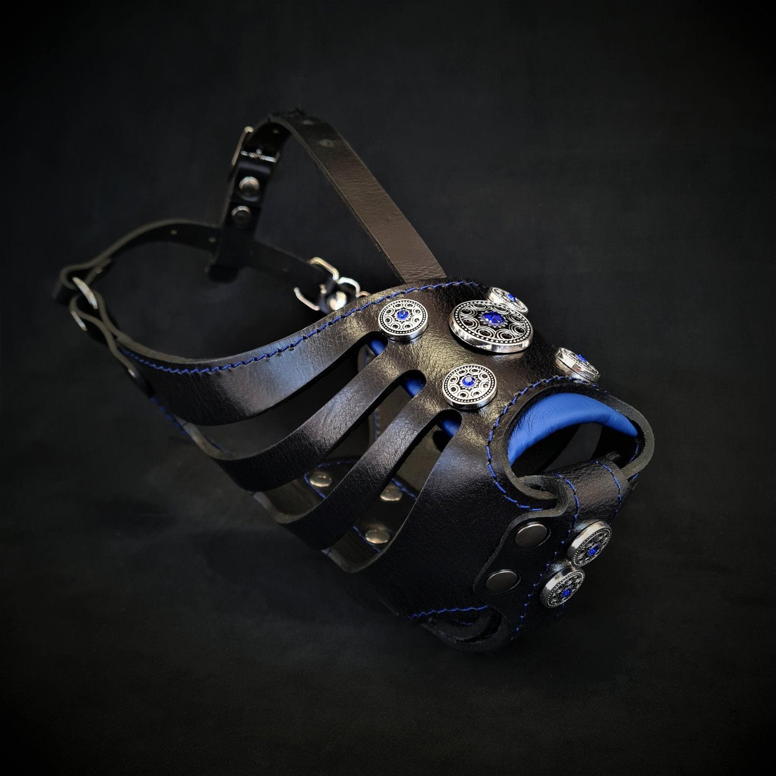 the-bijou-basket-muzzle-black-blue-823284.jpg The ''Bijou'' Basket Muzzle Black & Blue - Image 1