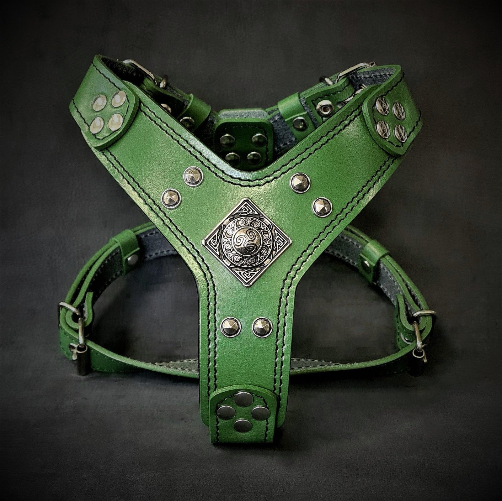 the-eros-harness-green-small-to-medium-size-445352.jpg The ''Eros'' harness Green Small to Medium Size - Image 1