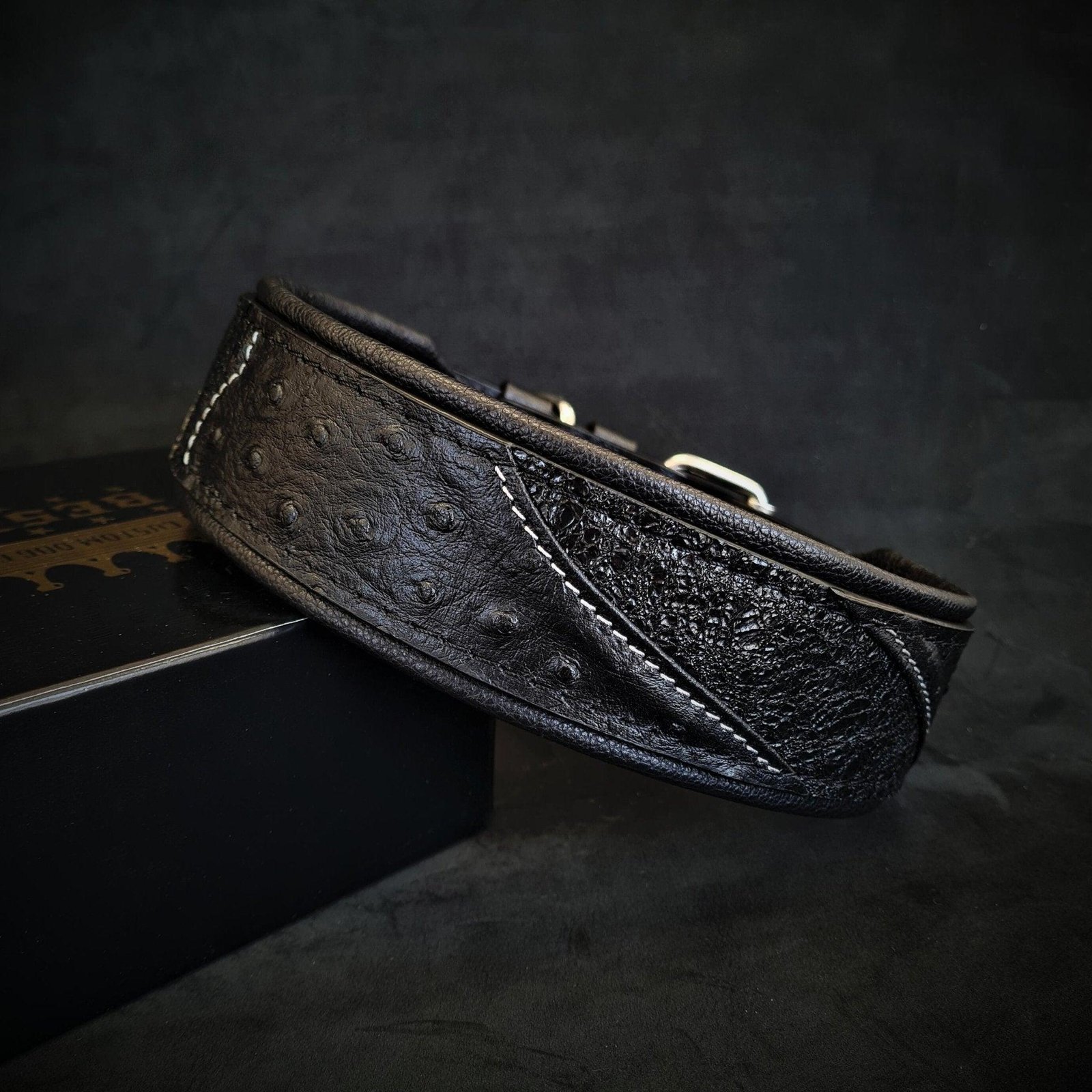 the-korona-collar-black-edition-400711.jpg The "Korona" collar BLACK EDITION - Image 1