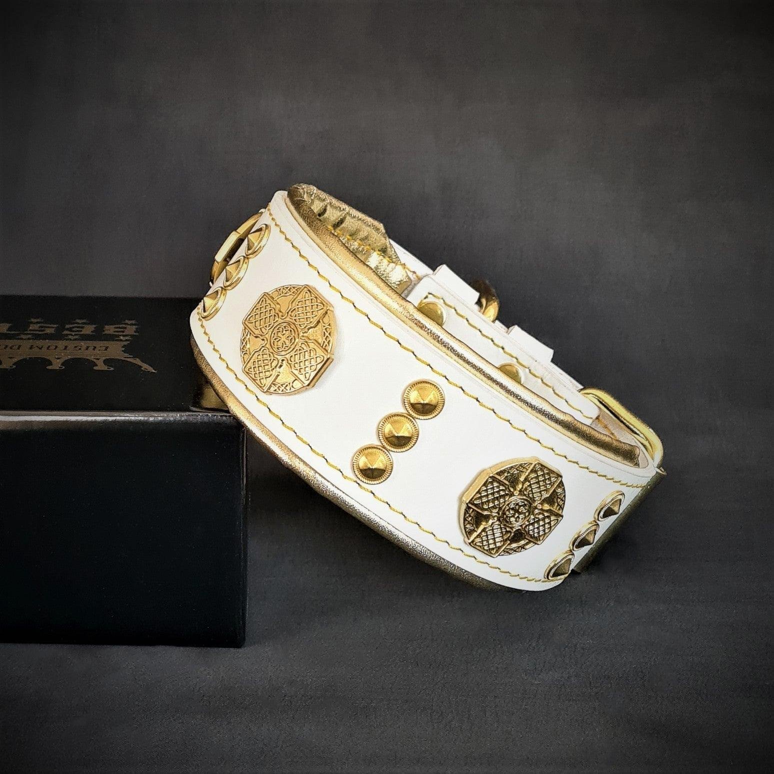 the-maximus-collar-2-inch-wide-white-gold-752884.jpg The "Maximus" collar 2 inch wide white & gold - Image 1