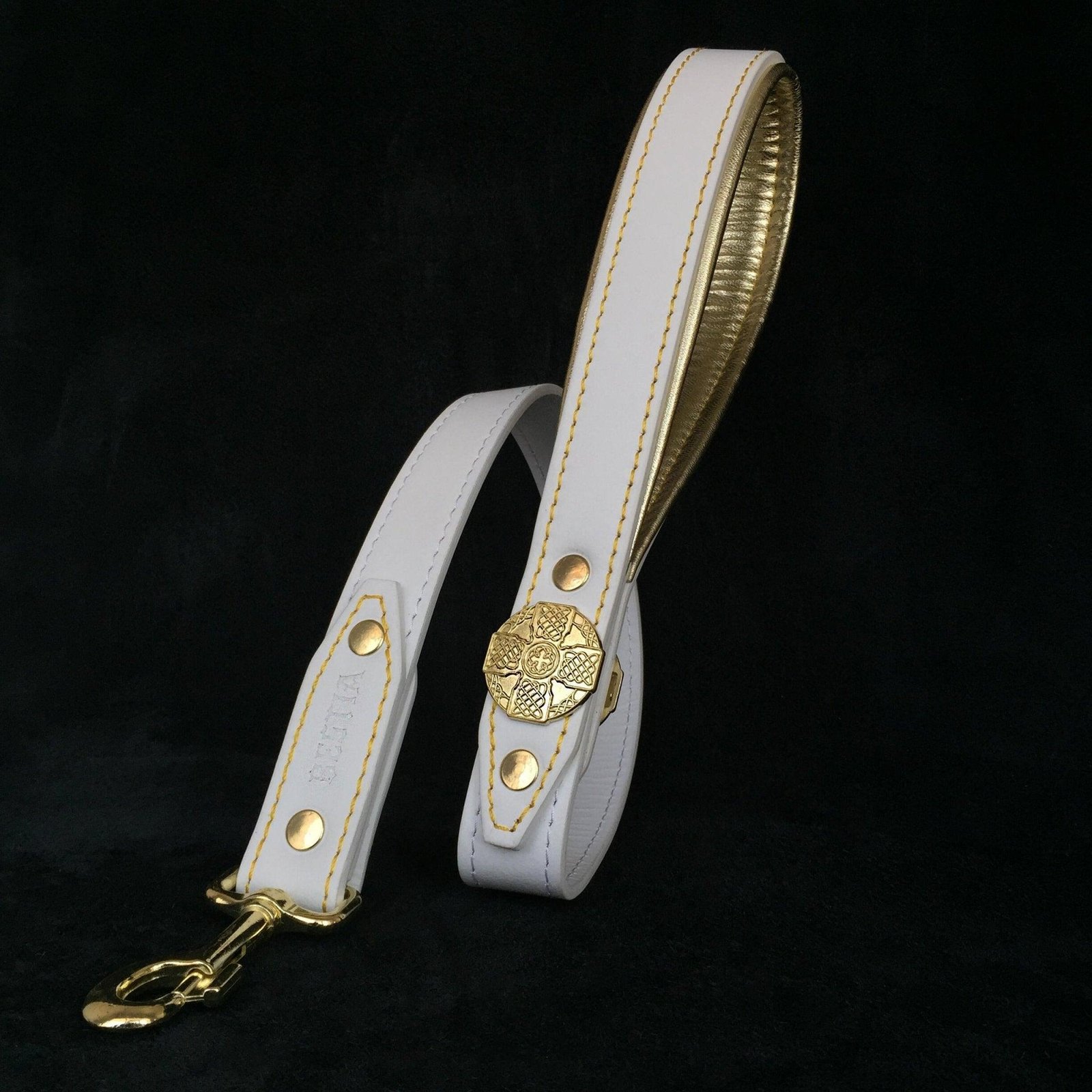 the-maximus-leash-white-gold-477009.jpg The "Maximus" leash white & gold - Image 1