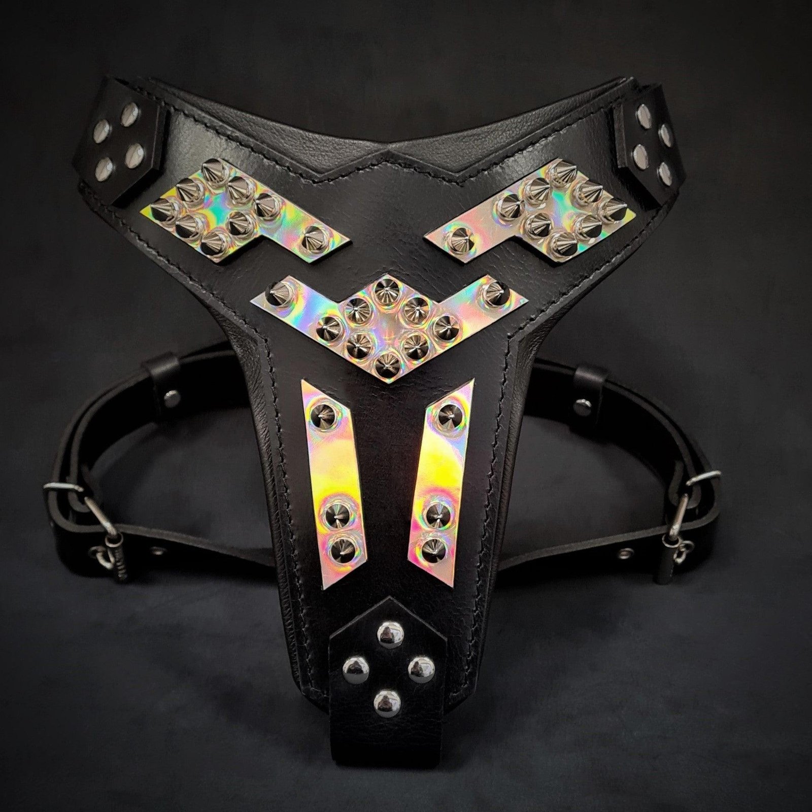 the-midas-leather-dog-harness-silver-324230.jpg The ''Midas'' leather dog harness silver - Image 1